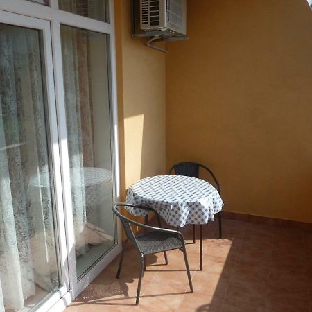 Apartments & Rooms Milka Umag Exterior photo