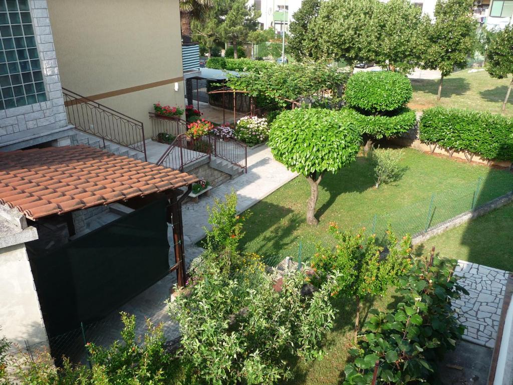 Apartments & Rooms Milka Umag Exterior photo
