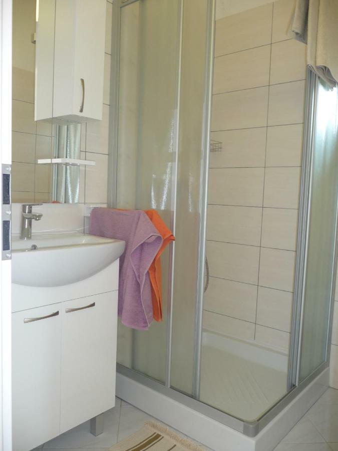 Apartments & Rooms Milka Umag Exterior photo